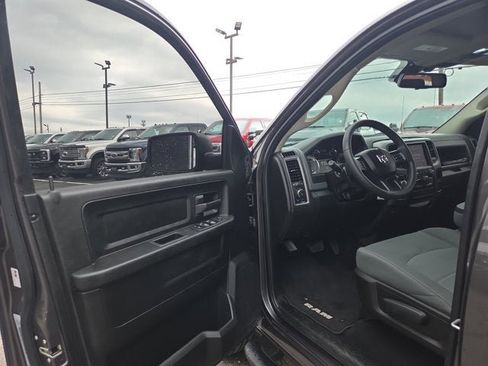 Used 2019 RAM 1500 Express w/ Wheel & Sound Group image 7
