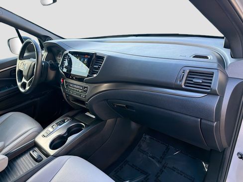 Certified 2023 Honda Passport EX-L image 32