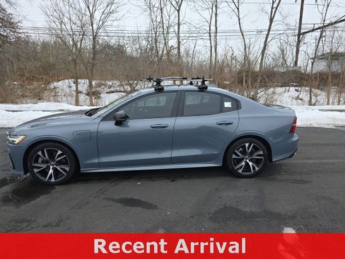 Used 2022 Volvo S60 T8 R-Design w/ Advanced Package image 5