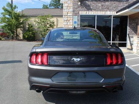 Used 2020 Ford Mustang Coupe RWD image 6