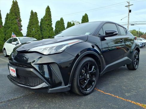Used 2021 Toyota C-HR Nightshade image 3