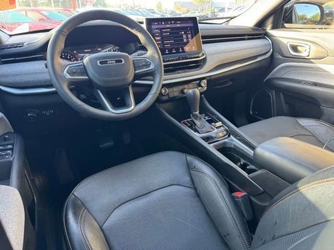 Used 2023 Jeep Compass Latitude w/ Sun and Sound Group image 12