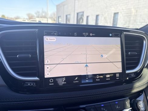 New 2026 Chrysler Pacifica Pinnacle w/ Trailer Tow Group image 30