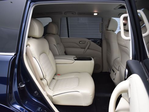 Used 2019 INFINITI QX80 Luxe w/ 22" Wheel Package image 11