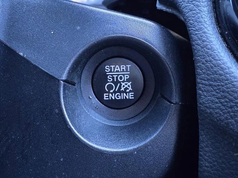 Used 2021 Jeep Compass Limited image 19