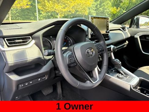 Used 2022 Toyota RAV4 SE w/ Convenience Package AWD/4WD image 10