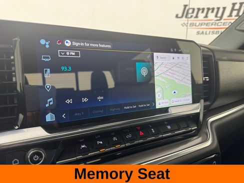 Used 2025 Chevrolet Silverado 1500 High Country w/ Technology Package image 19