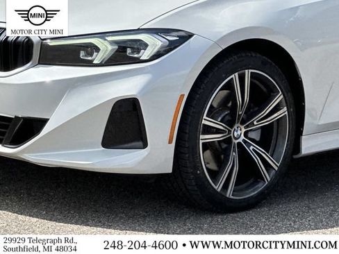 Used 2023 BMW 330i xDrive Sedan w/ Premium Package AWD/4WD image 10