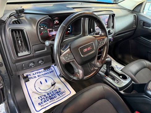 Used 2015 GMC Canyon SLE AWD/4WD image 13