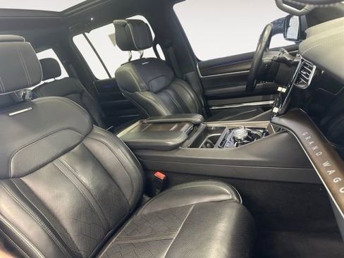 Used 2022 Jeep Grand Wagoneer Series II w/ Convenience Group III AWD/4WD image 14