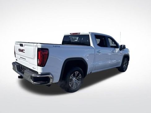 Used 2025 GMC Sierra 1500 SLT image 6