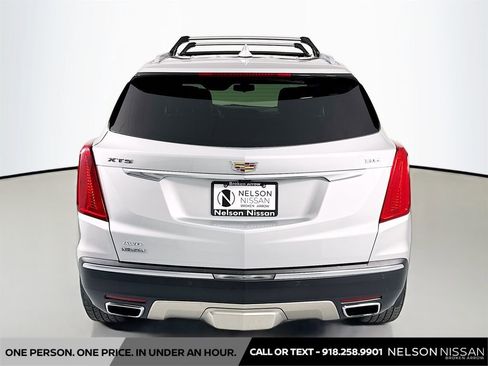 Used 2017 Cadillac XT5 Platinum AWD/4WD image 6