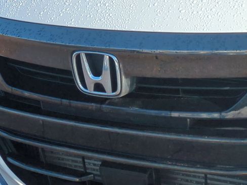 Used 2022 Honda Accord Sport image 12