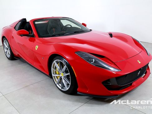 Used 2021 Ferrari 812 GTS RWD image 4
