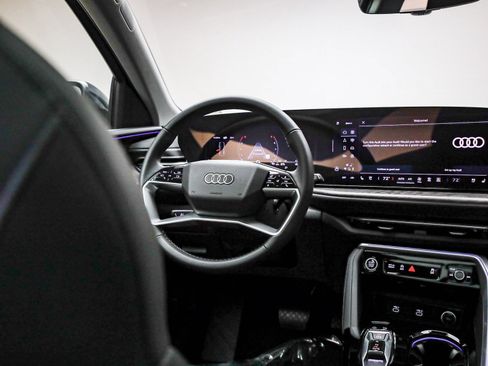 Certified 2025 Audi Q5 Premium Plus w/ Premium Plus image 16