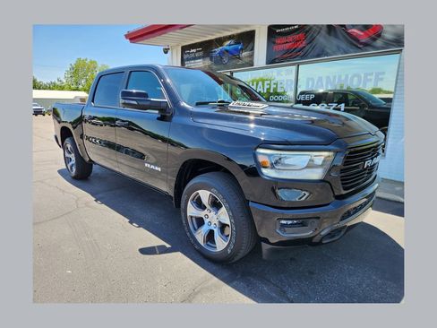 Used 2023 RAM 1500 Laramie AWD/4WD image 1