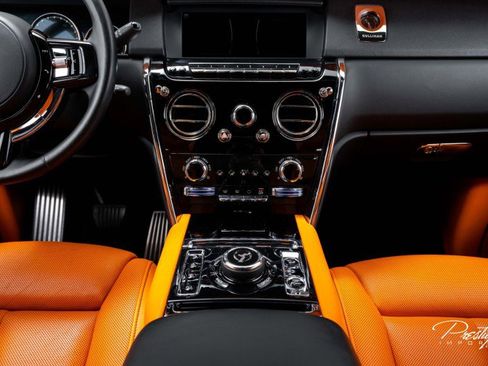 Used 2021 Rolls-Royce Cullinan image 41