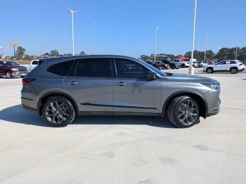 Used 2024 Acura MDX A-Spec image 8
