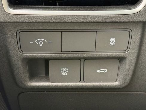 Used 2025 Hyundai Sonata SEL FWD image 22