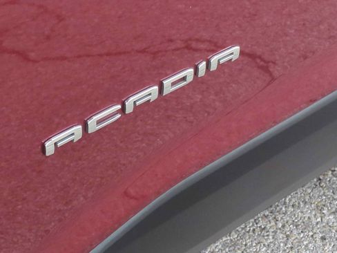 Used 2020 GMC Acadia SLE FWD image 31