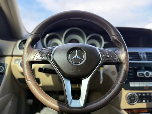 Used 2013 Mercedes-Benz C 250 Sedan image 31