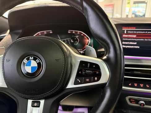 Used 2021 BMW X6 xDrive40i w/ M Sport Package AWD/4WD image 15