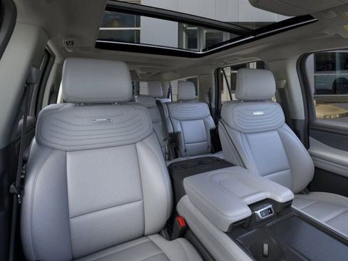 New 2025 Ford Expedition Max Platinum w/ Platinum Ultimate Package image 10