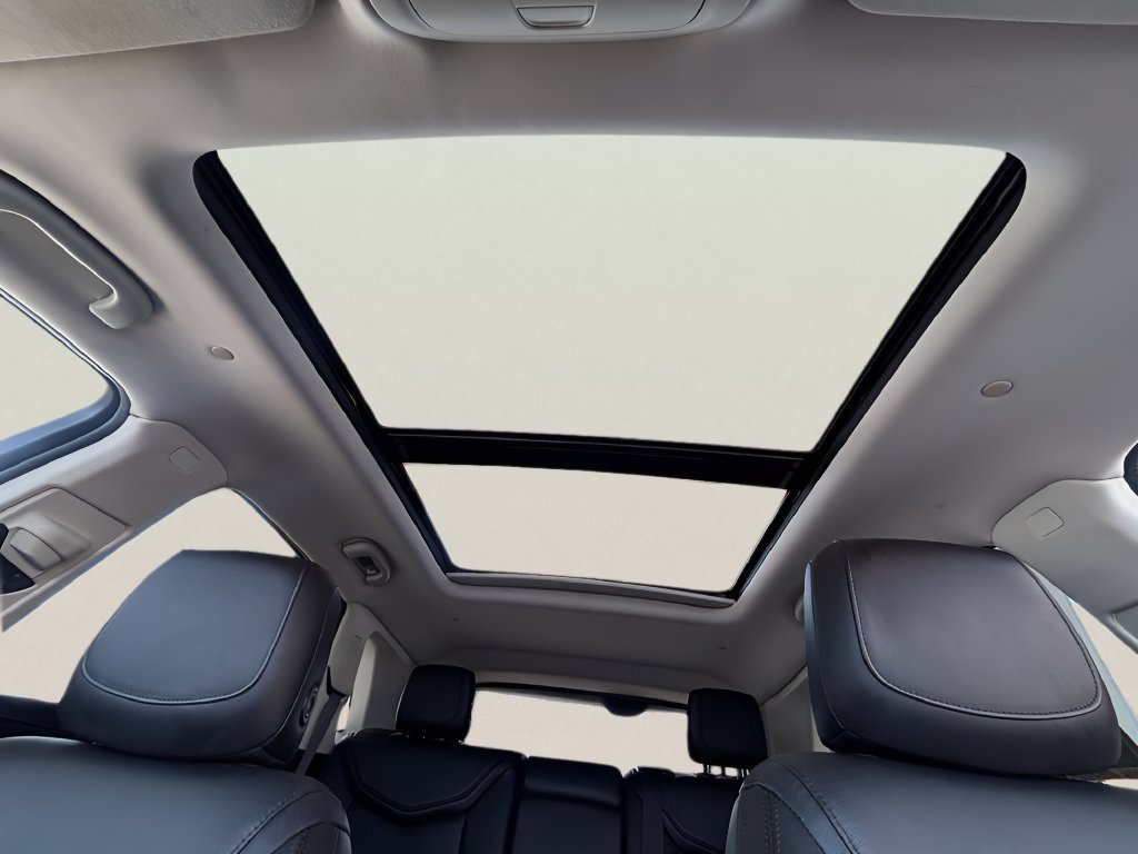 Used 2019 Cadillac XT5 Premium Luxury FWD image 18