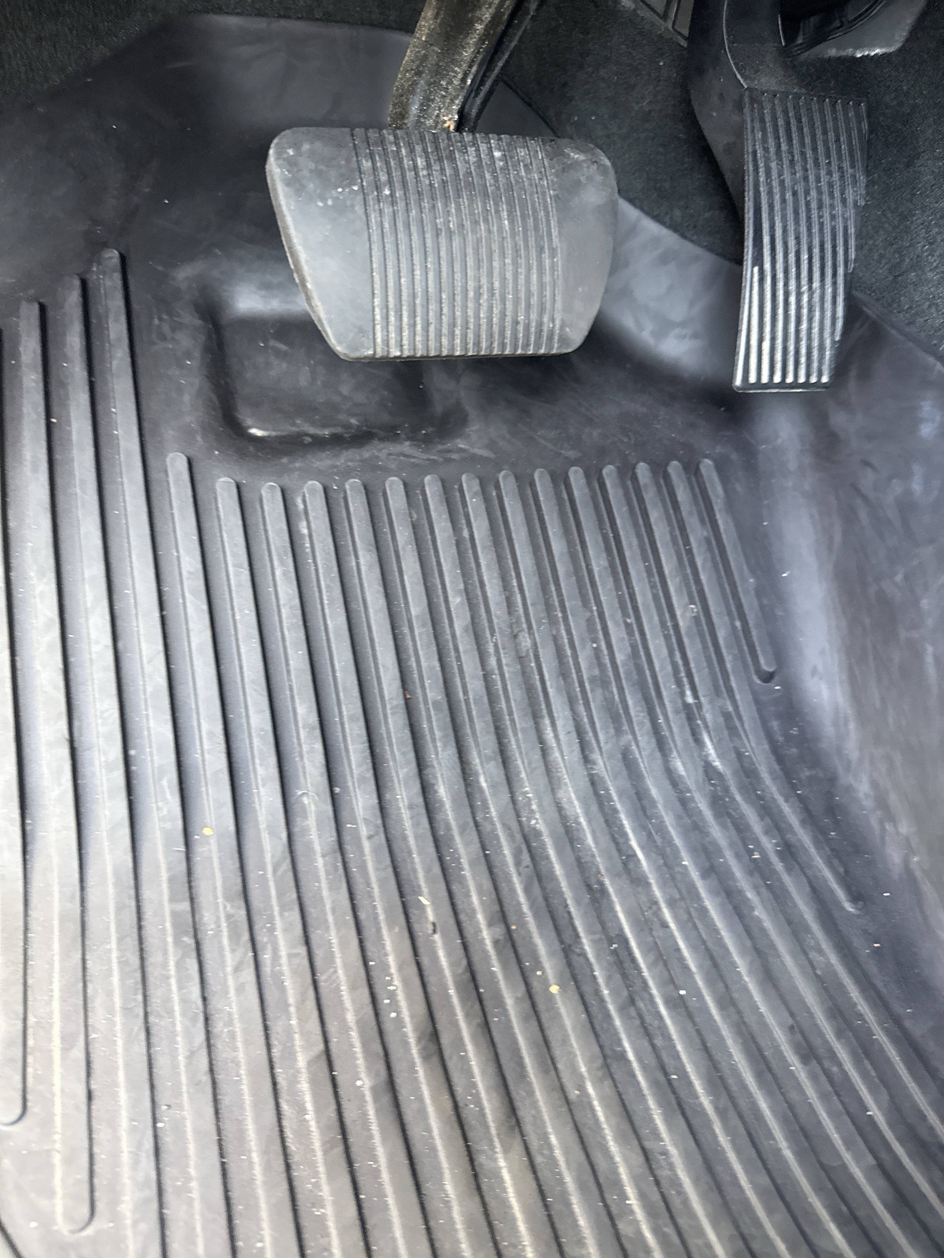 Used 2021 RAM 1500 Laramie AWD/4WD image 17
