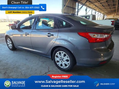 Used 2012 Ford Focus SE FWD image 3