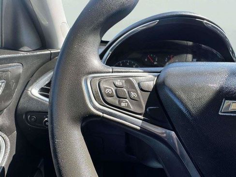 Used 2016 Chevrolet Malibu LT FWD image 29