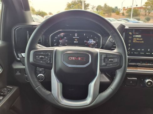 Used 2024 GMC Sierra 1500 Elevation w/ X31 Off-Road Package AWD/4WD image 18