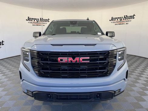 Used 2024 GMC Sierra 1500 Elevation AWD/4WD image 5