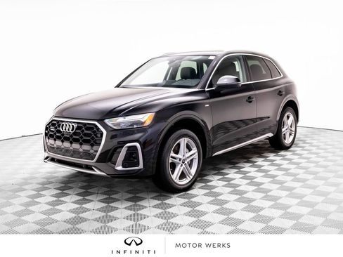 Used 2024 Audi Q5 e Premium Plus AWD/4WD image 1