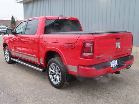 Used 2022 RAM 1500 Laramie AWD/4WD image 12