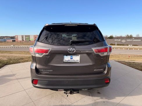 Used 2014 Toyota Highlander XLE image 6
