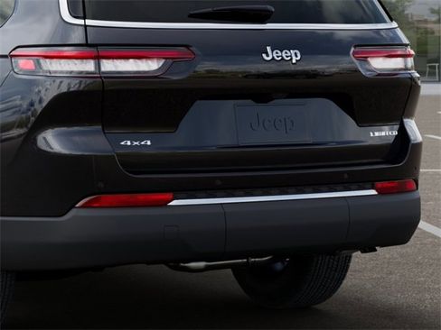 New 2025 Jeep Grand Cherokee L Limited image 13