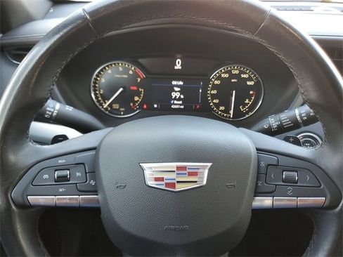 Certified 2022 Cadillac XT4 Premium Luxury w/ Enhanced Visibility Package image 22