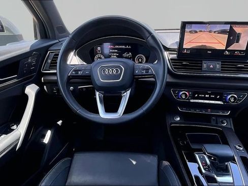 Used 2023 Audi Q5 2.0T Prestige w/ Prestige Package AWD/4WD image 5