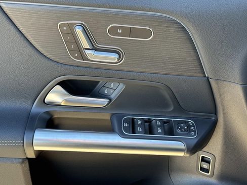 New 2026 Mercedes-Benz GLA 250 GLA 250 image 12