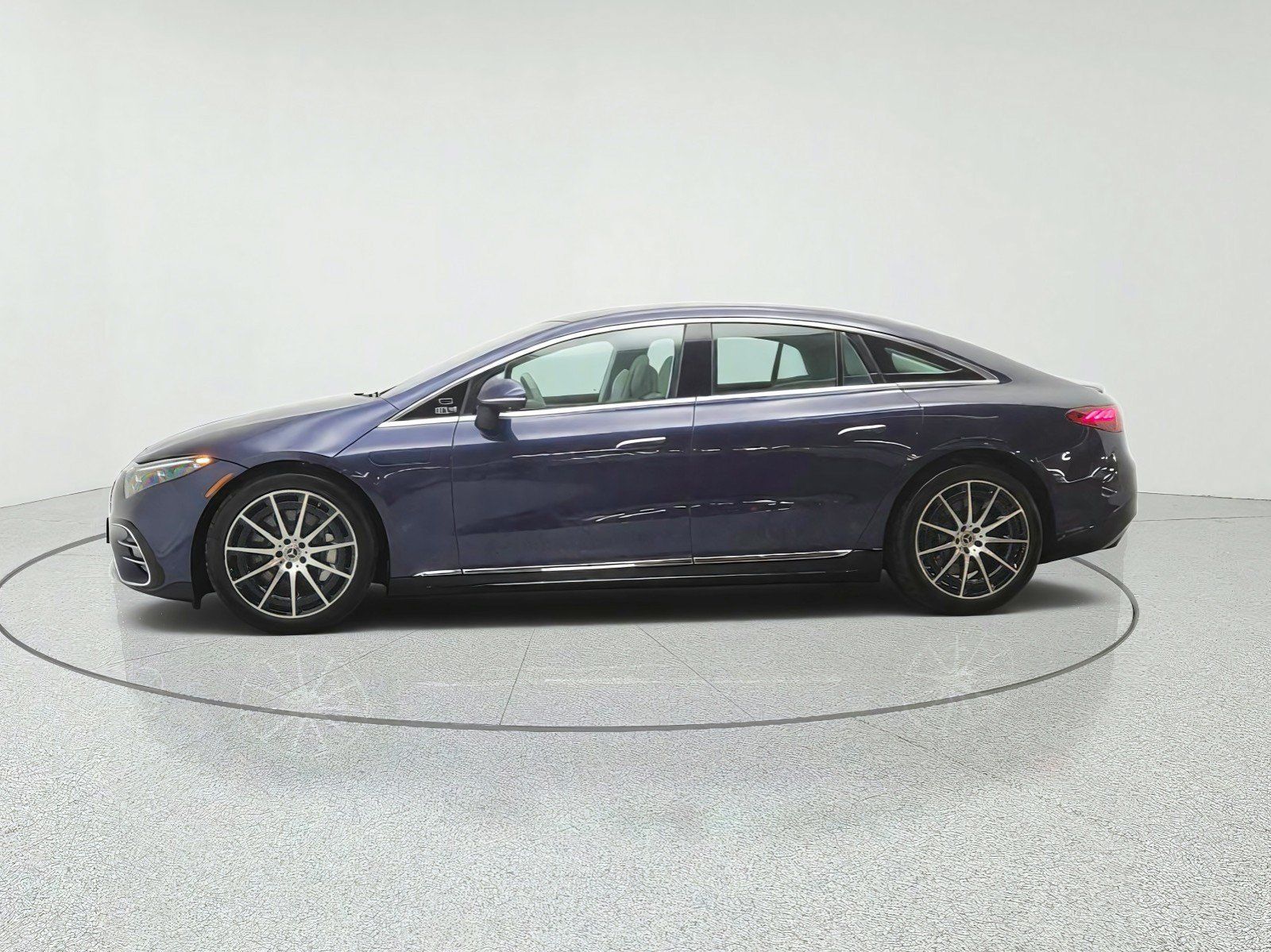 Used 2023 Mercedes-Benz EQS 580 4MATIC Sedan image 8