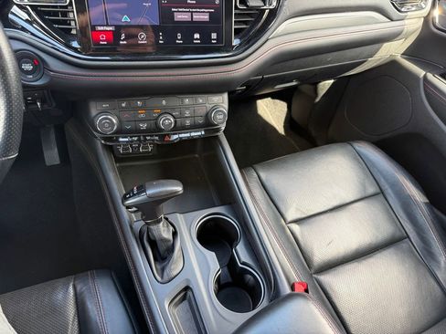 Used 2024 Dodge Durango GT image 19