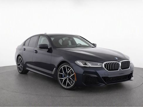 Used 2021 BMW M550i xDrive w/ Dynamic Handling Package AWD/4WD image 1