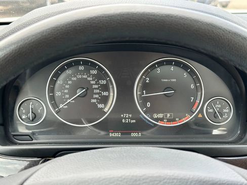 Used 2013 BMW 528i xDrive Sedan AWD/4WD image 12