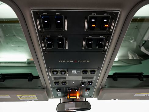 Used 2024 INEOS Grenadier Station Wagon AWD/4WD image 13