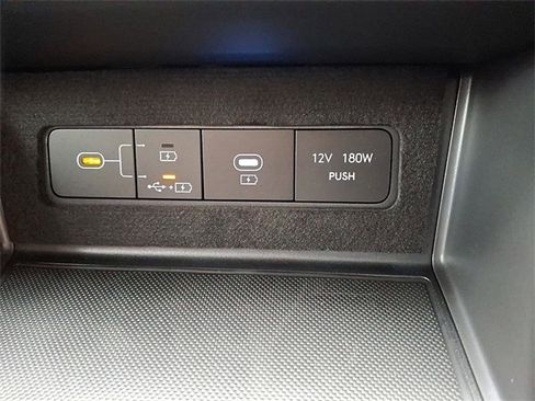 Used 2025 Hyundai Sonata SE image 17