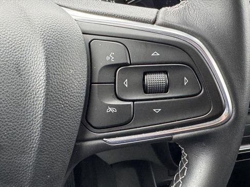 Used 2020 Buick Encore GX Preferred w/ Cold Weather Comfort Package image 18