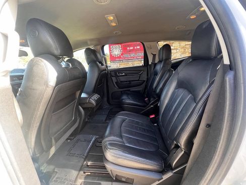Used 2016 Chevrolet Traverse LT w/ Style and Technology Package FWD image 13