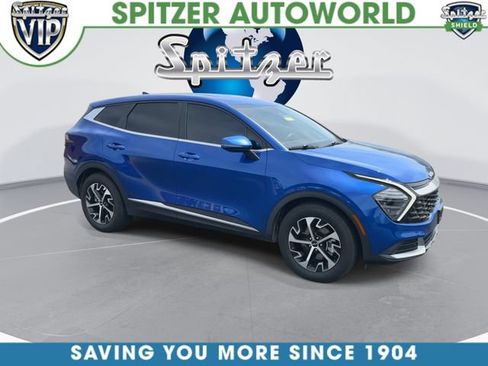 Used 2024 Kia Sportage EX FWD image 2
