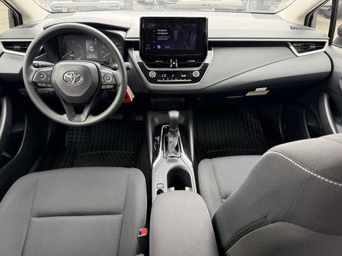 Used 2024 Toyota Corolla LE image 13